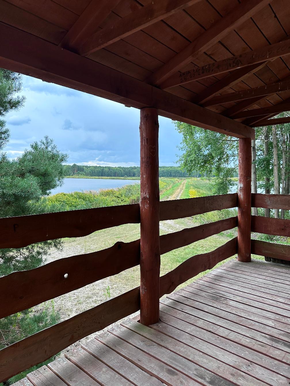 Porytowe Wzgórze i Rezerwat Lasy Janowskie oraz&nbsp;stawy