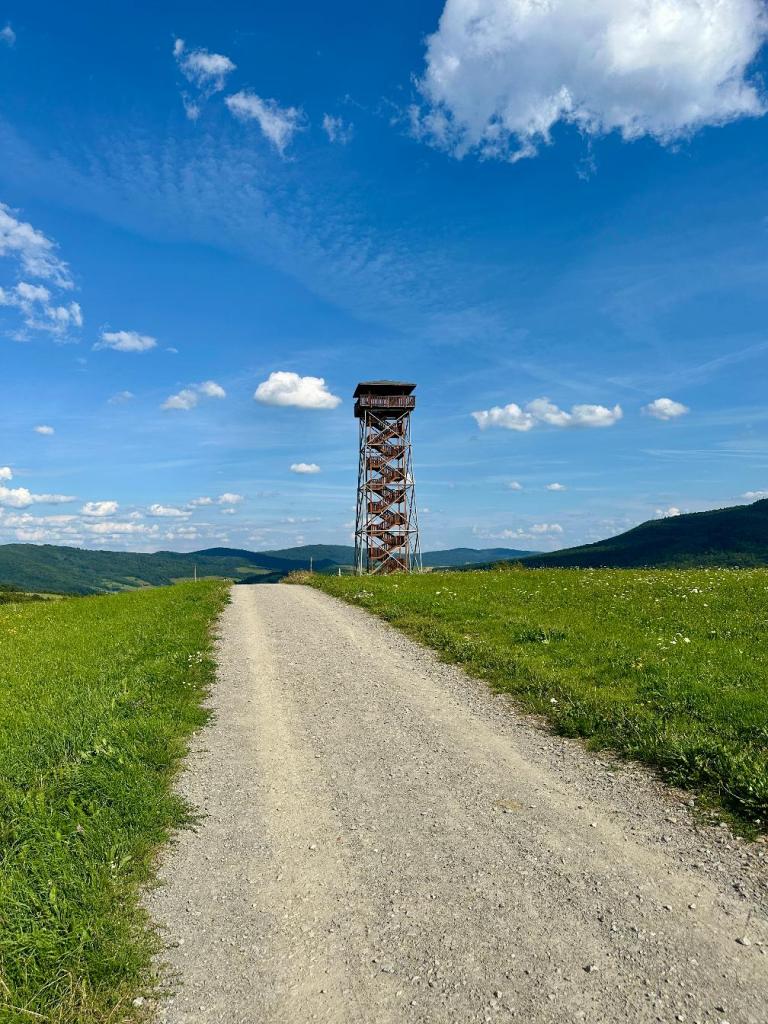 desznica wieża po prawo