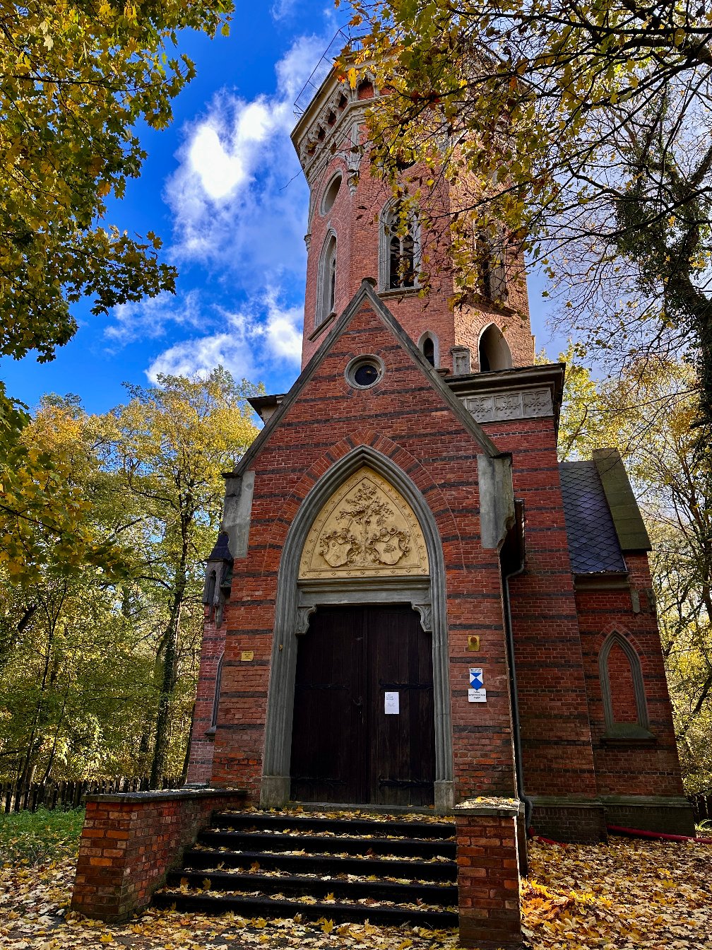 Mauzoleum Bierbaumów i Muzeum Rolnictwa w&nbsp;Szreniawie
