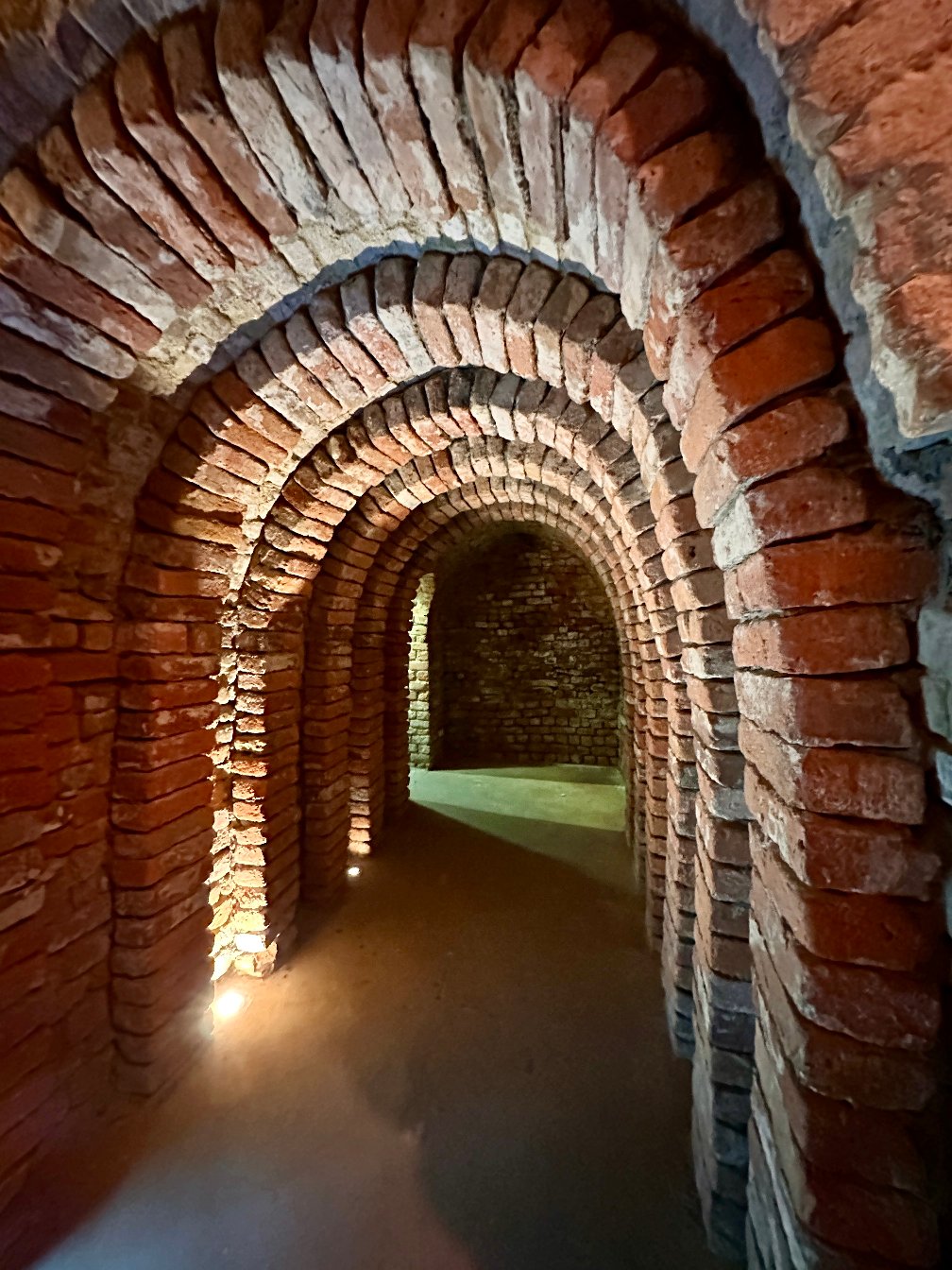 Podziemna Trasa Turystyczna w Sandomierzu i Furta Dominikańska